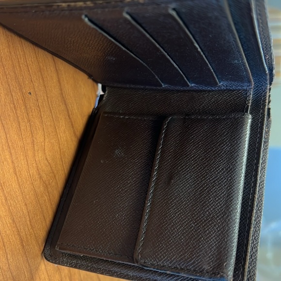 Louis Vuitton bifold wallet - Picture 2 of 10